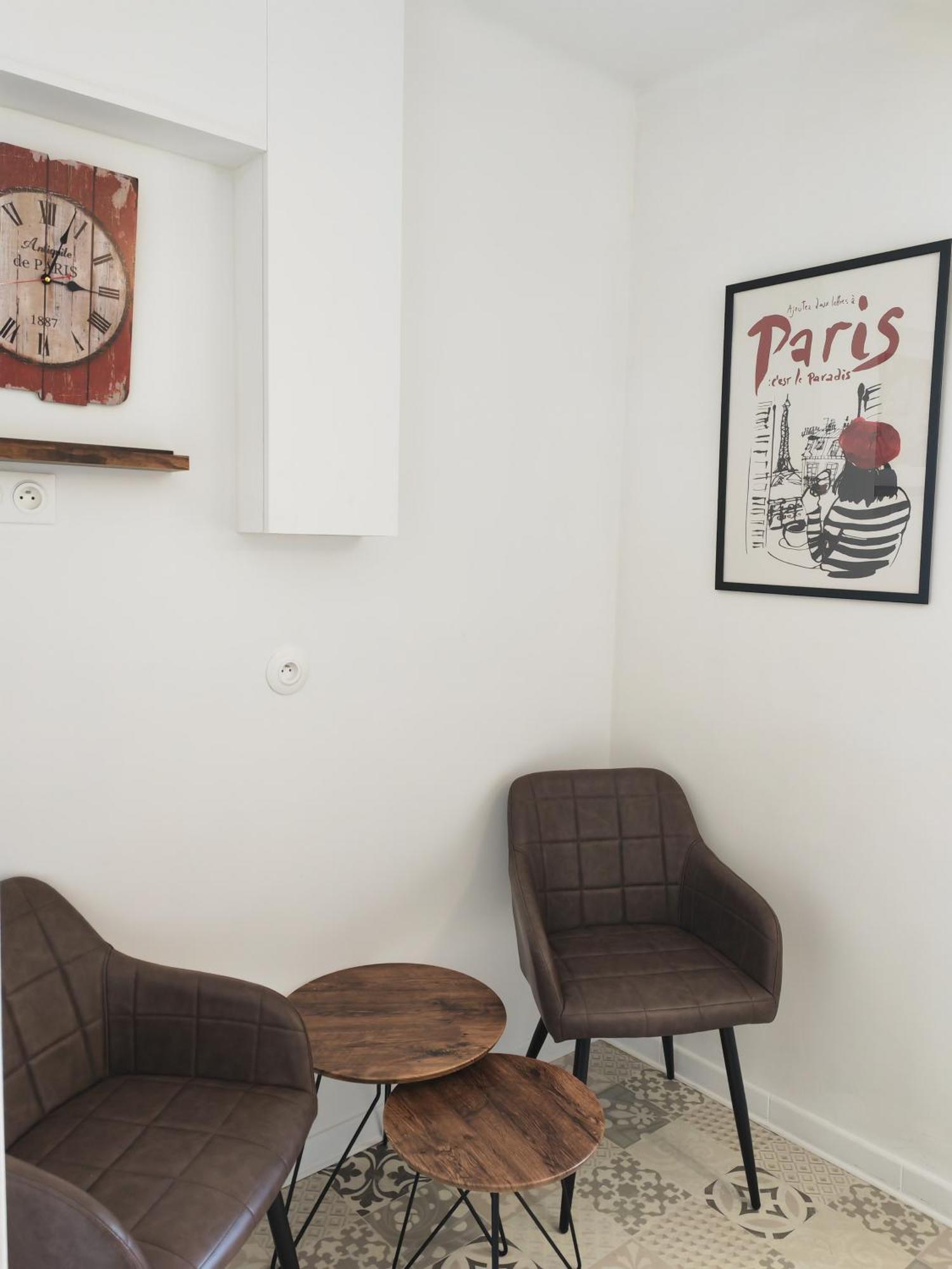 View Sur La Seine Apartment Paris Bagian luar foto